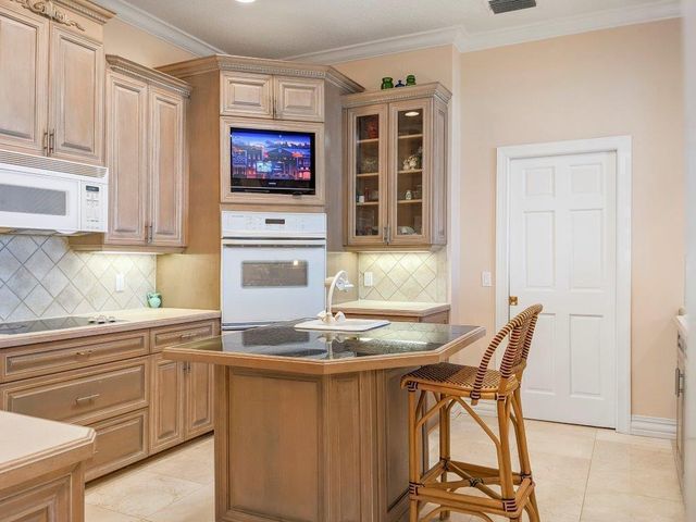 8327 Jimmy Buffett Mem Highway, Melbourne Beach, FL 32951