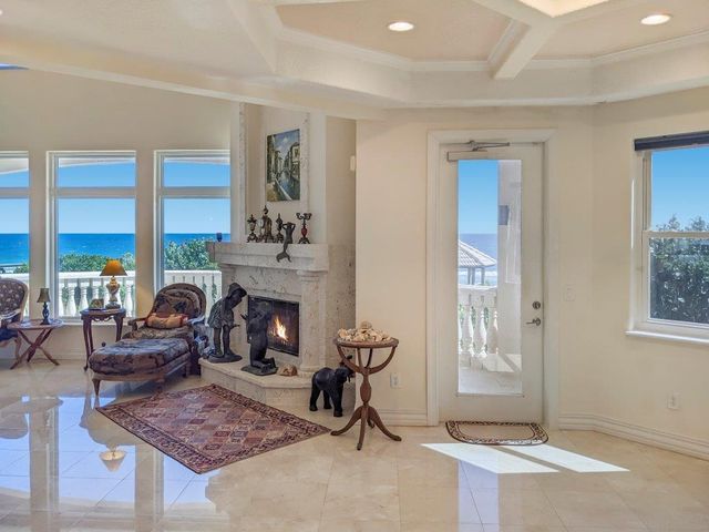 8327 Jimmy Buffett Mem Highway, Melbourne Beach, FL 32951