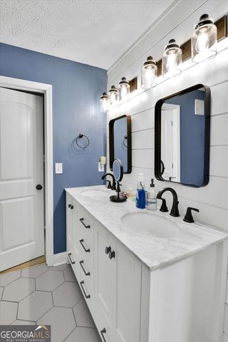 2410 Cumberland Court SE, Smyrna, GA 30080