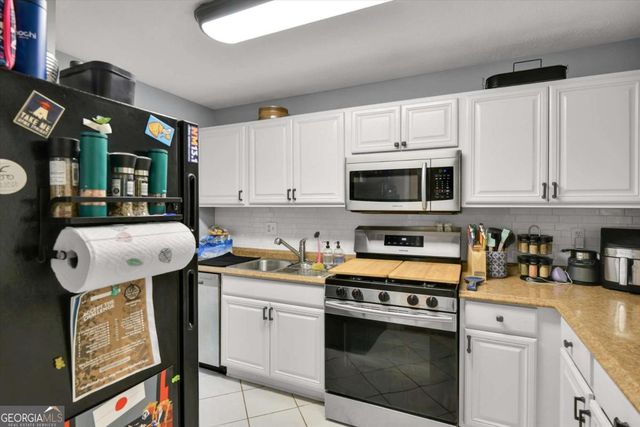 2410 Cumberland Court SE, Smyrna, GA 30080