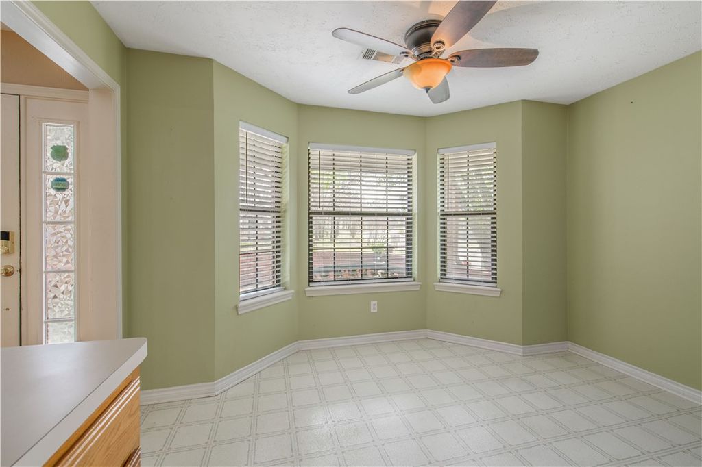 2022 Wilderland Circle, Bryan, TX 77807 — photo 5