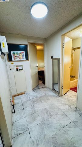 2399 E 14th 112, San Leandro, CA 94577
