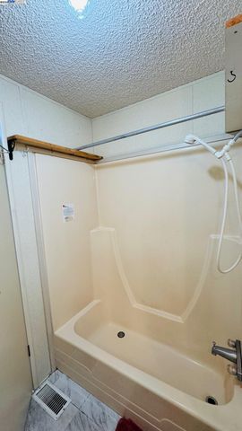 2399 E 14th 112, San Leandro, CA 94577