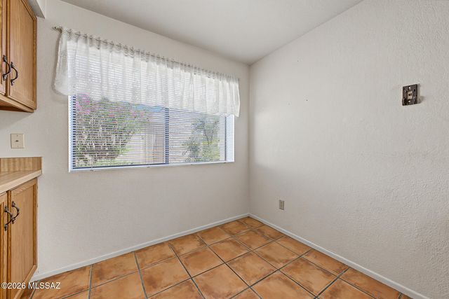 8961 E Linden Street, Tucson, AZ 85715