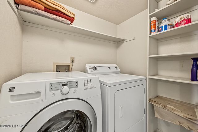 8961 E Linden Street, Tucson, AZ 85715