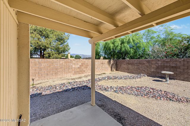8961 E Linden Street, Tucson, AZ 85715