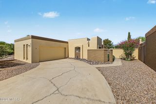 8961 E Linden Street, Tucson, AZ 85715