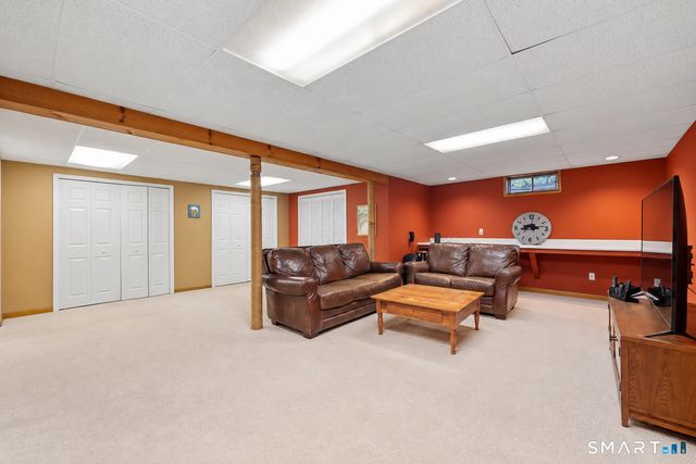 48 Hawthorne Mead Drive, Glastonbury, CT 06033