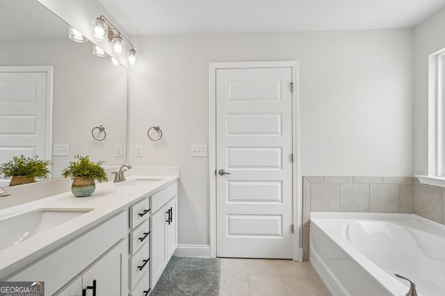 111 Vineyard Walk, Carrollton, GA 30117