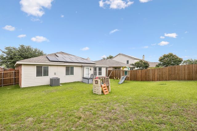 8824 Wagon Trail, Cross Roads, TX 76227