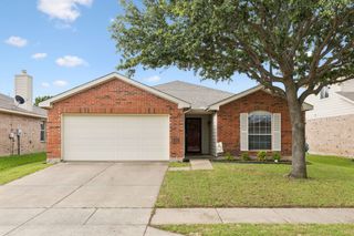8824 Wagon Trail, Cross Roads, TX 76227