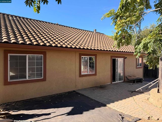 1859 Vine Ln, Antioch, CA 94509