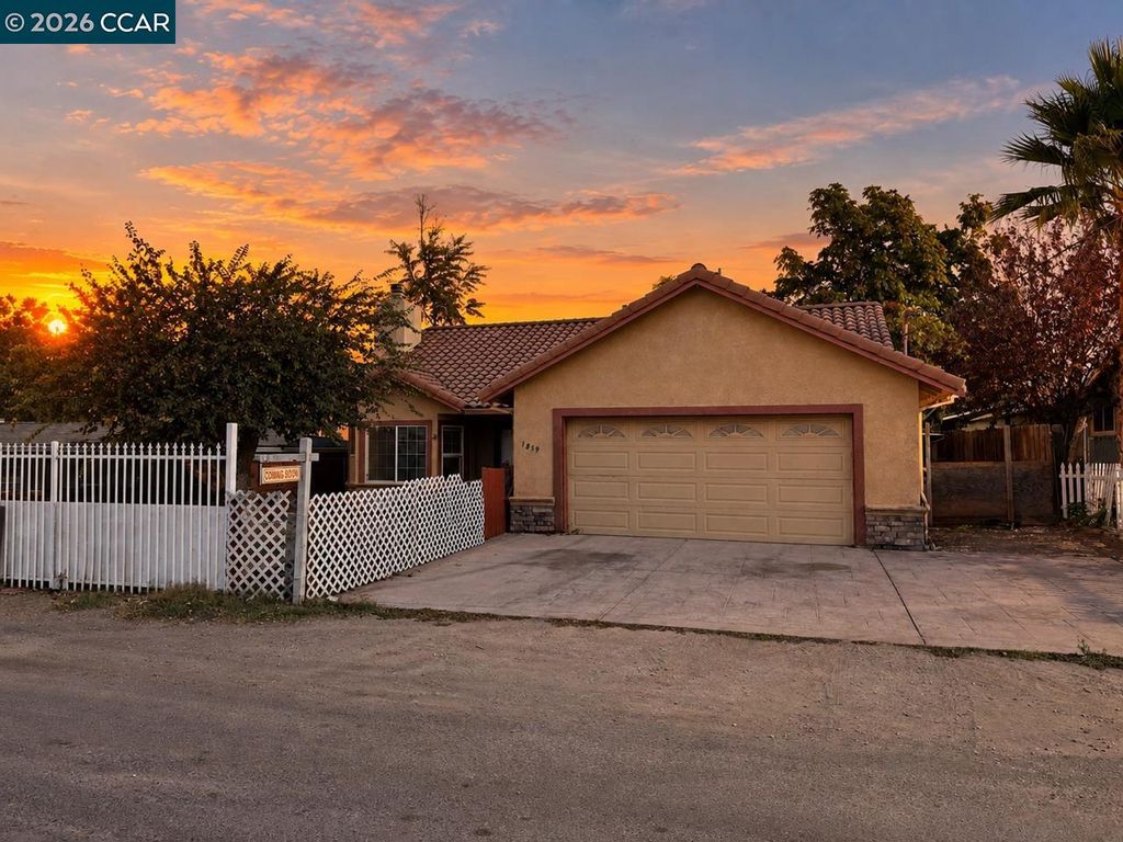 1859 Vine Ln, Antioch, CA 94509