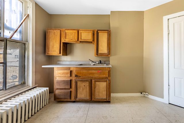 2352 S Lawndale Avenue, Chicago, IL 60623