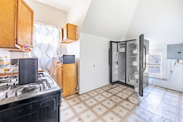 2352 S Lawndale Avenue, Chicago, IL 60623