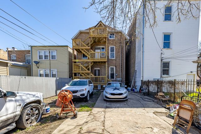2352 S Lawndale Avenue, Chicago, IL 60623