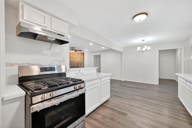 26522 Hillside Drive, Spring, TX 77386