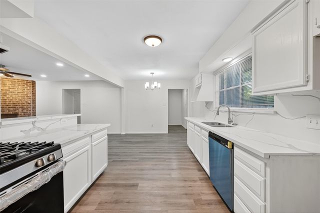 26522 Hillside Drive, Spring, TX 77386