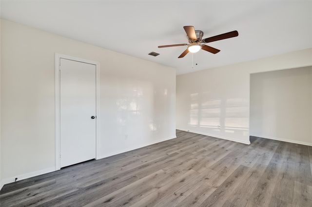 26522 Hillside Drive, Spring, TX 77386