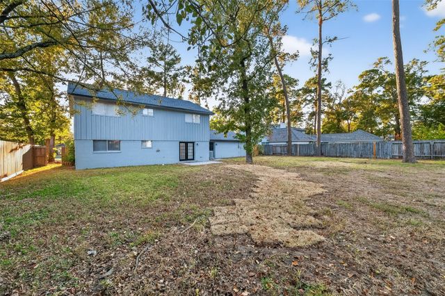 26522 Hillside Drive, Spring, TX 77386