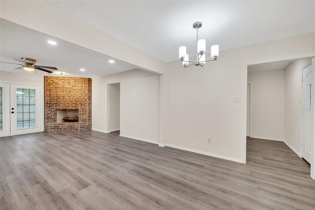 26522 Hillside Drive, Spring, TX 77386