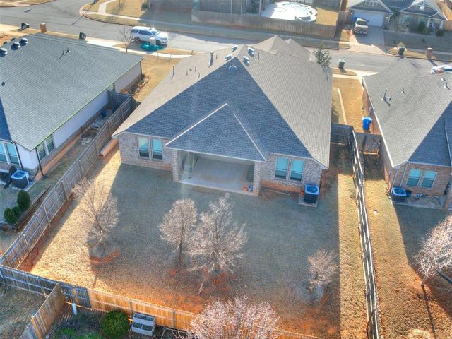 3815 Painted Bird Lane, Norman, OK 73071