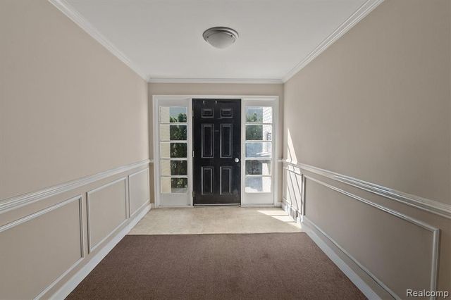 1975 Axtell Drive, Troy, MI 48084