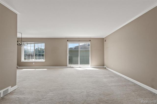 1975 Axtell Drive, Troy, MI 48084