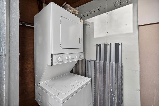 500 35TH AVENUE N, St Petersburg, FL 33704