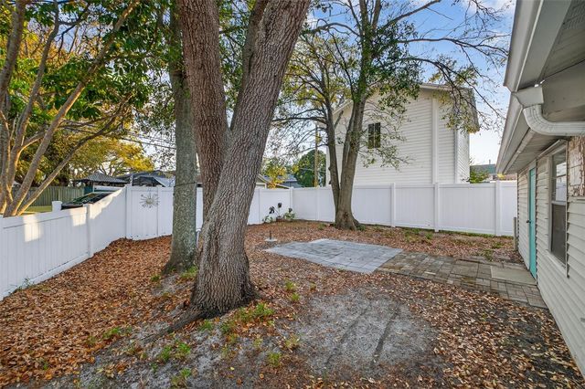 500 35TH AVENUE N, St Petersburg, FL 33704