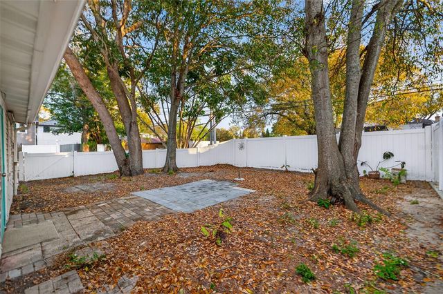 500 35TH AVENUE N, St Petersburg, FL 33704