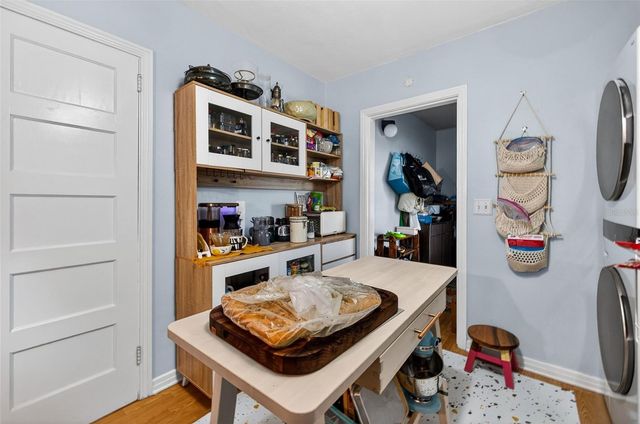 500 35TH AVENUE N, St Petersburg, FL 33704