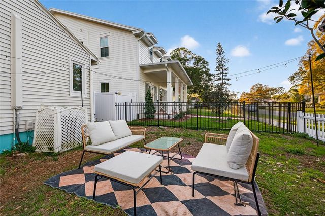 500 35TH AVENUE N, St Petersburg, FL 33704