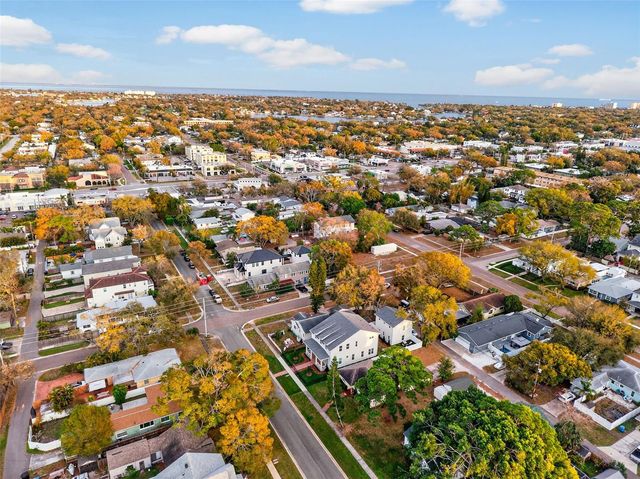 500 35TH AVENUE N, St Petersburg, FL 33704