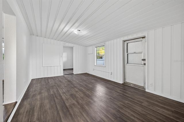 500 35TH AVENUE N, St Petersburg, FL 33704