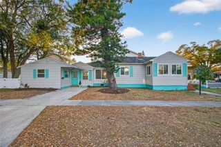 500 35TH AVENUE N, St Petersburg, FL 33704