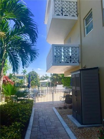 3220 Bayview Drive NE 102, Fort Lauderdale, FL 33306