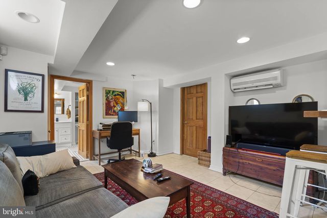 7311 FLOWER AVE, Takoma Park, MD 20912