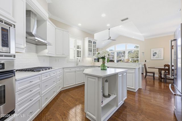 533 HONEY LOCUST Lane, Ponte Vedra Beach, FL 32082