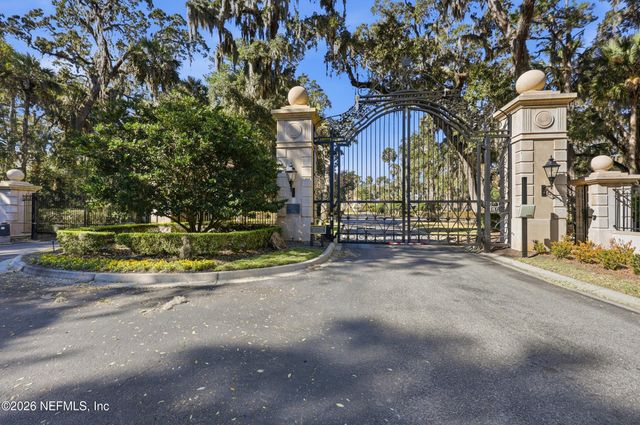 533 HONEY LOCUST Lane, Ponte Vedra Beach, FL 32082