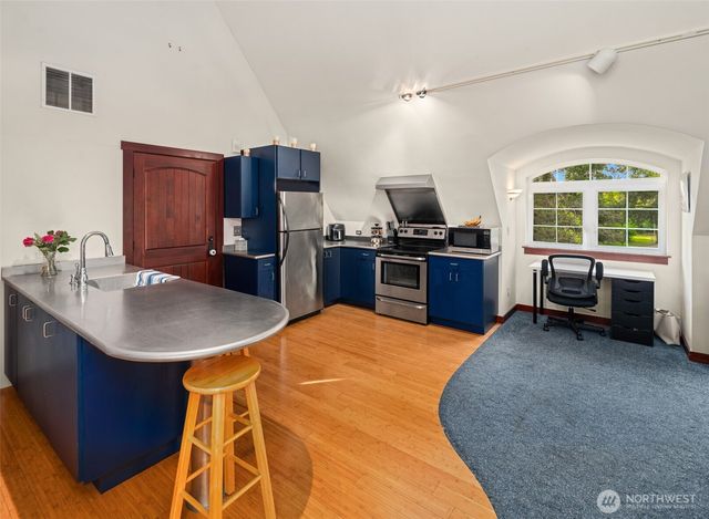 1000 Creso Road S, Spanaway, WA 98387