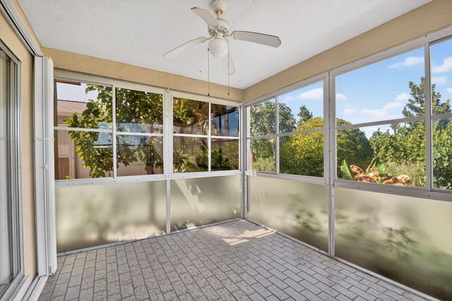 7352 Pine Forest Circle, Lake Worth, FL 33467