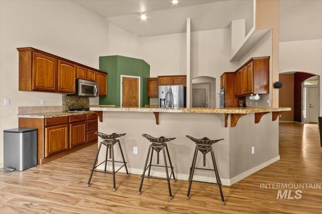 2491 W Maracay Dr, Meridian, ID 83646
