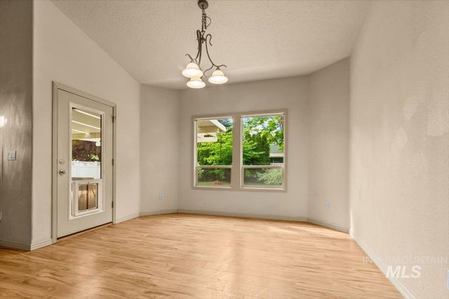 2491 W Maracay Dr, Meridian, ID 83646