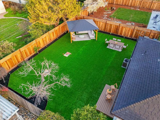 1621 Connecticut Drive, Redwood City, CA 94061