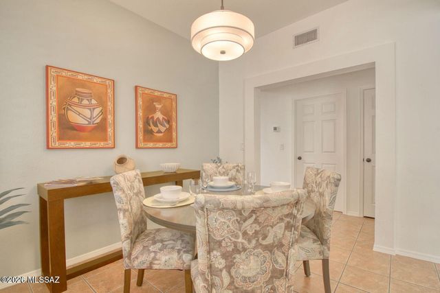1223 E Camino Diestro, Oro Valley, AZ 85704