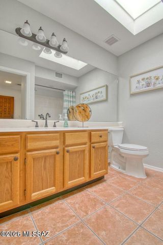 1223 E Camino Diestro, Oro Valley, AZ 85704