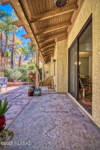 1223 E Camino Diestro, Oro Valley, AZ 85704