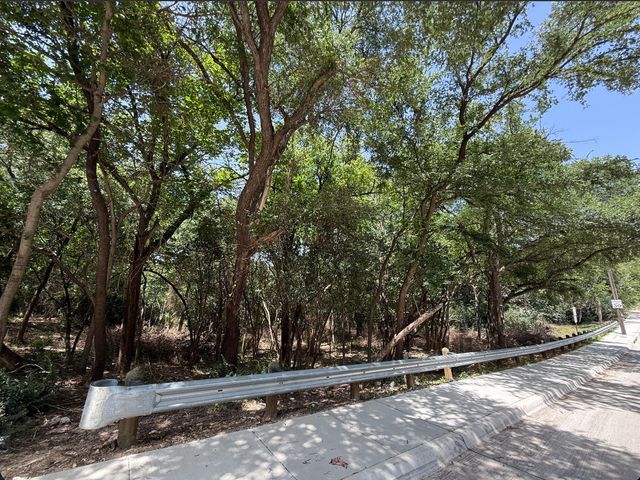 923 Stella Avenue, Dallas, TX 75216