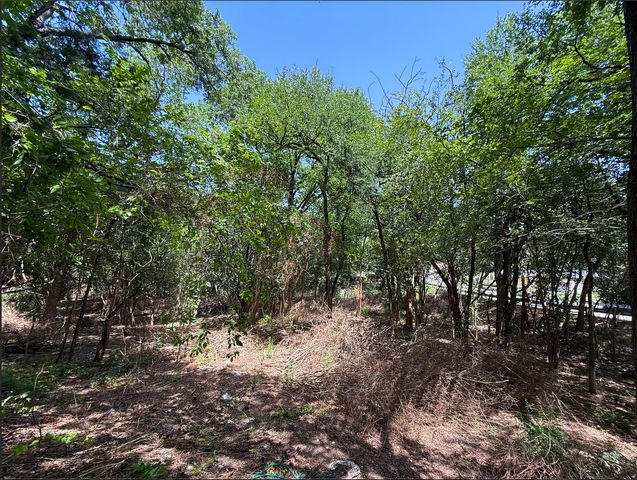 923 Stella Avenue, Dallas, TX 75216